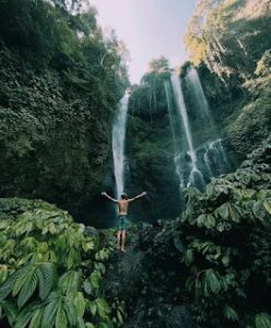 Sekumpul Waterfall bali