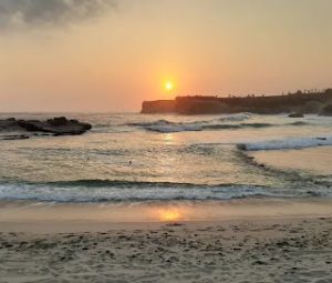 Pantai klayar pacitan pasir