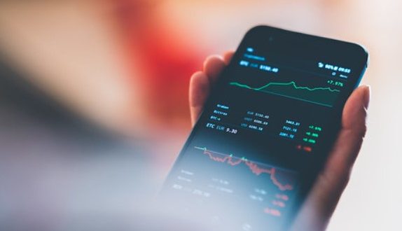 10 Rekomendasi Aplikasi Investasi Saham Terbaik